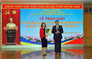 Trao giải đợt 2 Cuộc thi trắc nghiệm tìm hiểu lịch sử "90 năm - Vinh quang Đảng Cộng sản Việt Nam"