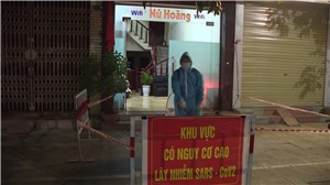 Phong tỏa nhà nghỉ Nữ Hoàng và cách ly 14 ngày các trường hợp vi phạm quy định về phòng chống dịch Covid 19 trên địa bàn phường Hồng Gai, Thành phố Hạ Long